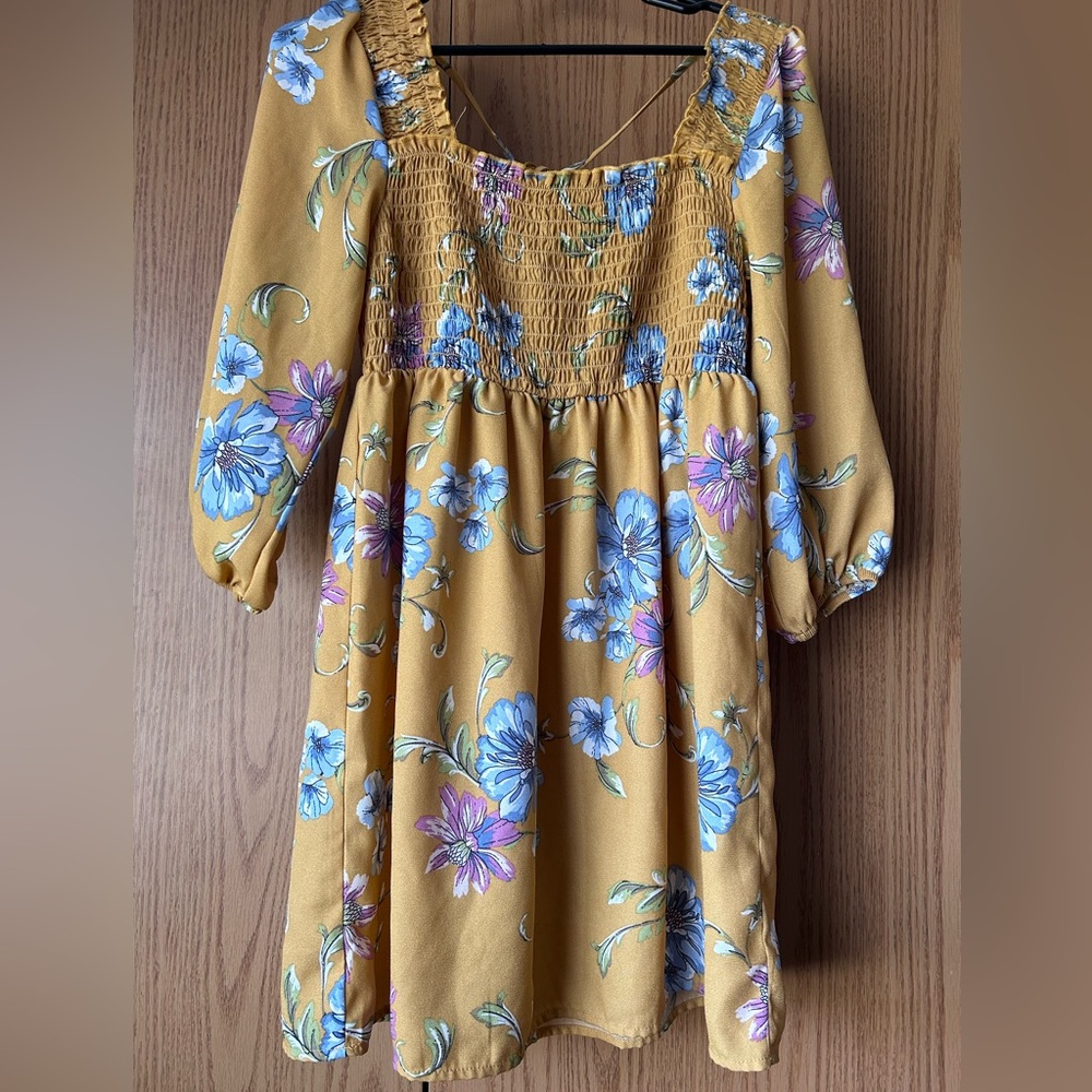 Xhilaration Flowery dress